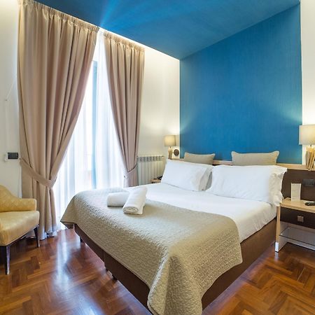 B&B Chiaia 32 Napoli Bagian luar foto