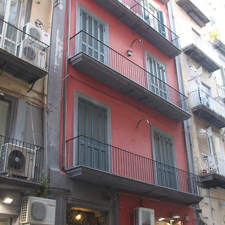 B&B Chiaia 32 Napoli Bagian luar foto