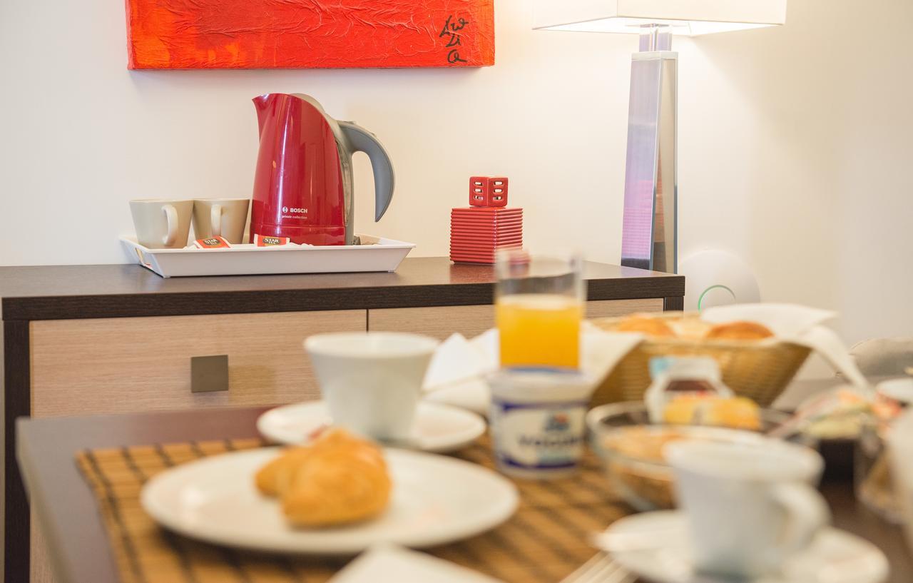 B&B Chiaia 32 Napoli Bagian luar foto
